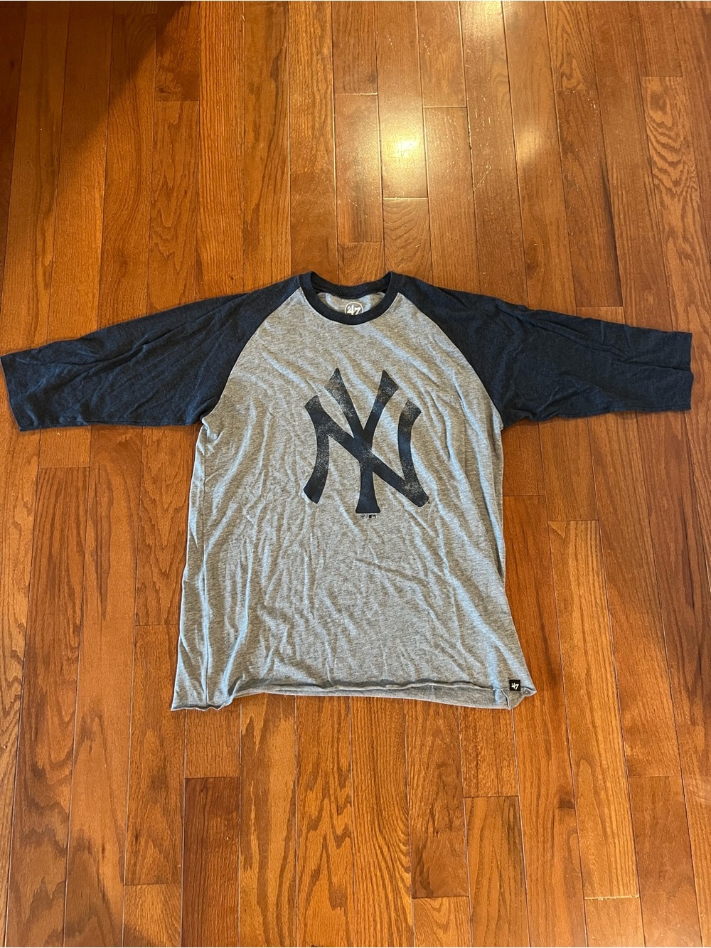 47 New York Yankees Raglan Baseball Tee - Gray with Navy Sleeves